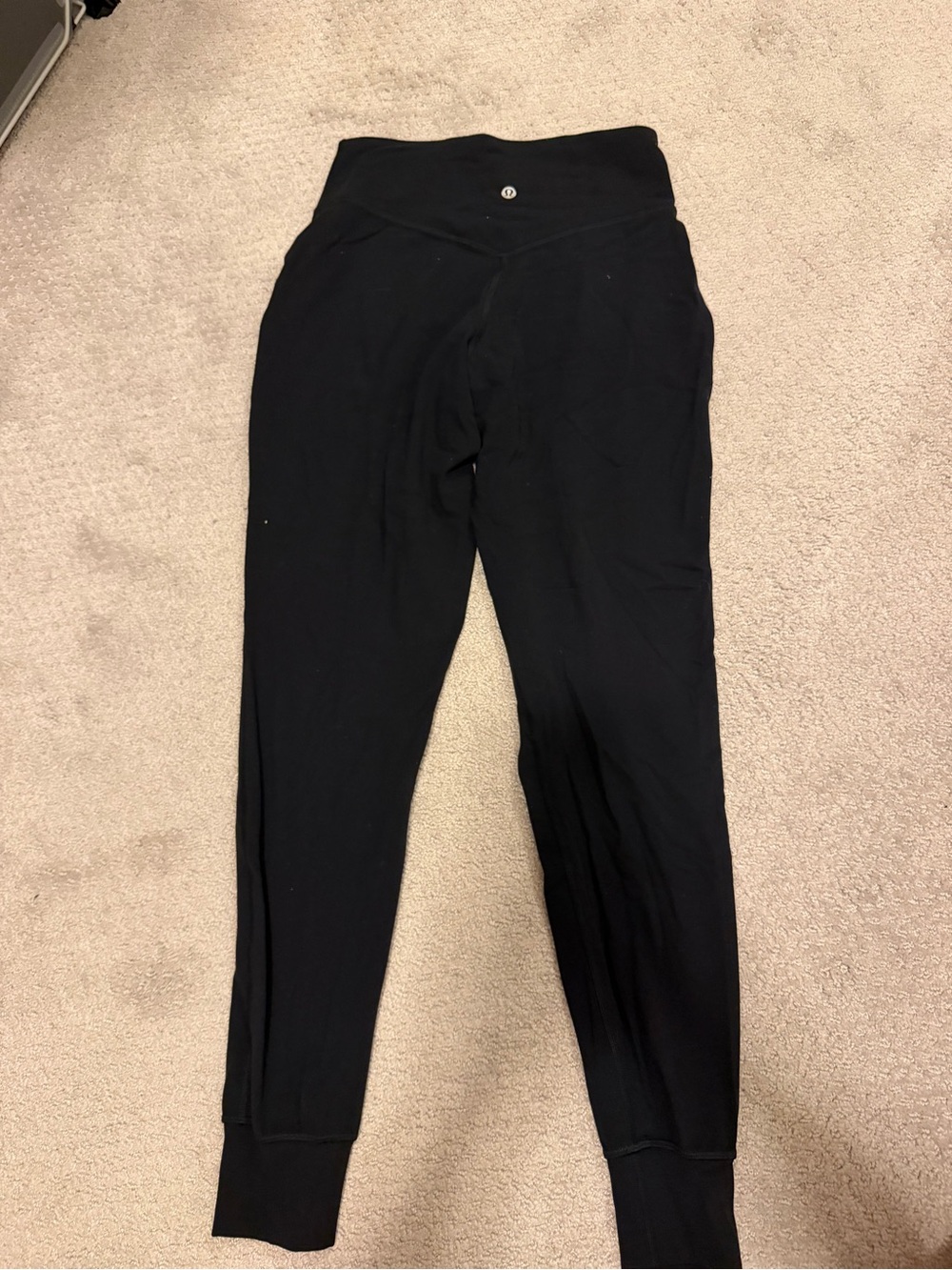 Black lululemon align joggers - Picture 2 of 4